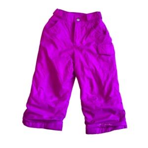 Columbia 3T magenta snow pants. Adj waist front pockets snap/zip enclosure